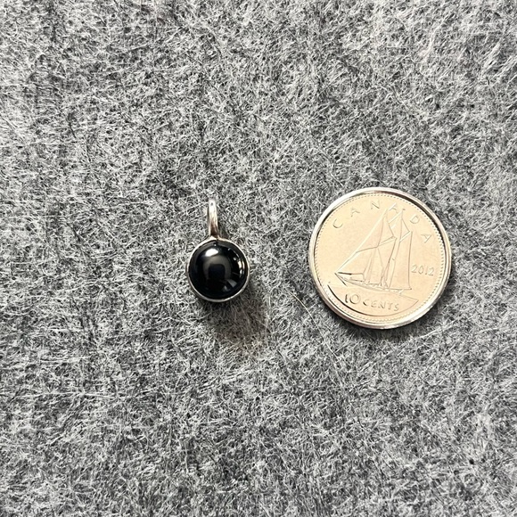 Black onyx mini pendant - Picture 2 of 3